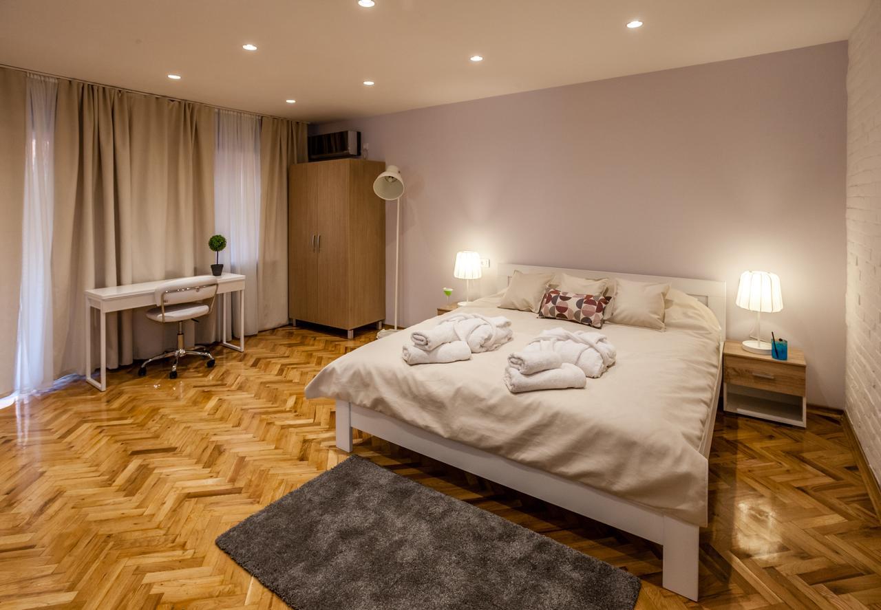 Apartmani Studio Zrenjanin Exteriör bild