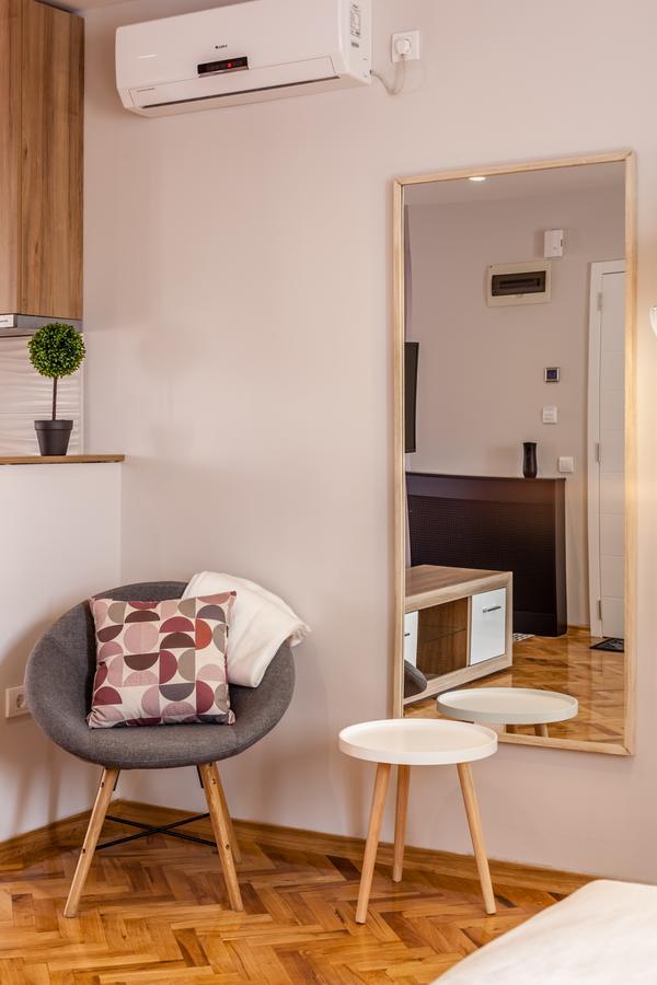 Apartmani Studio Zrenjanin Exteriör bild